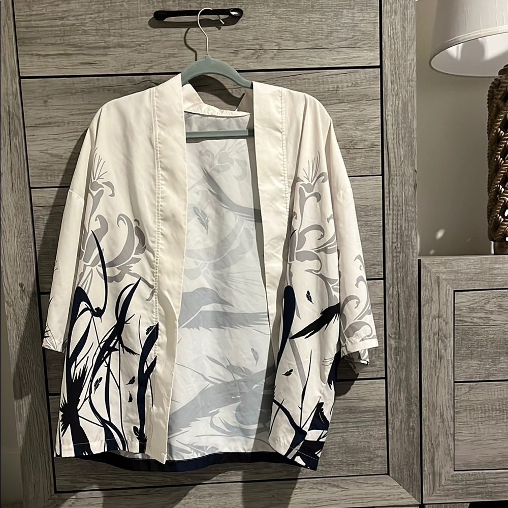 Elegant White and Black Kimono Jacket